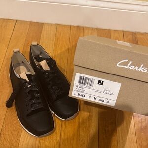 Women's Shoes Clarks TRI SPARK Athletic Sneakers 35384 BLACK NUBUCK In Size 9